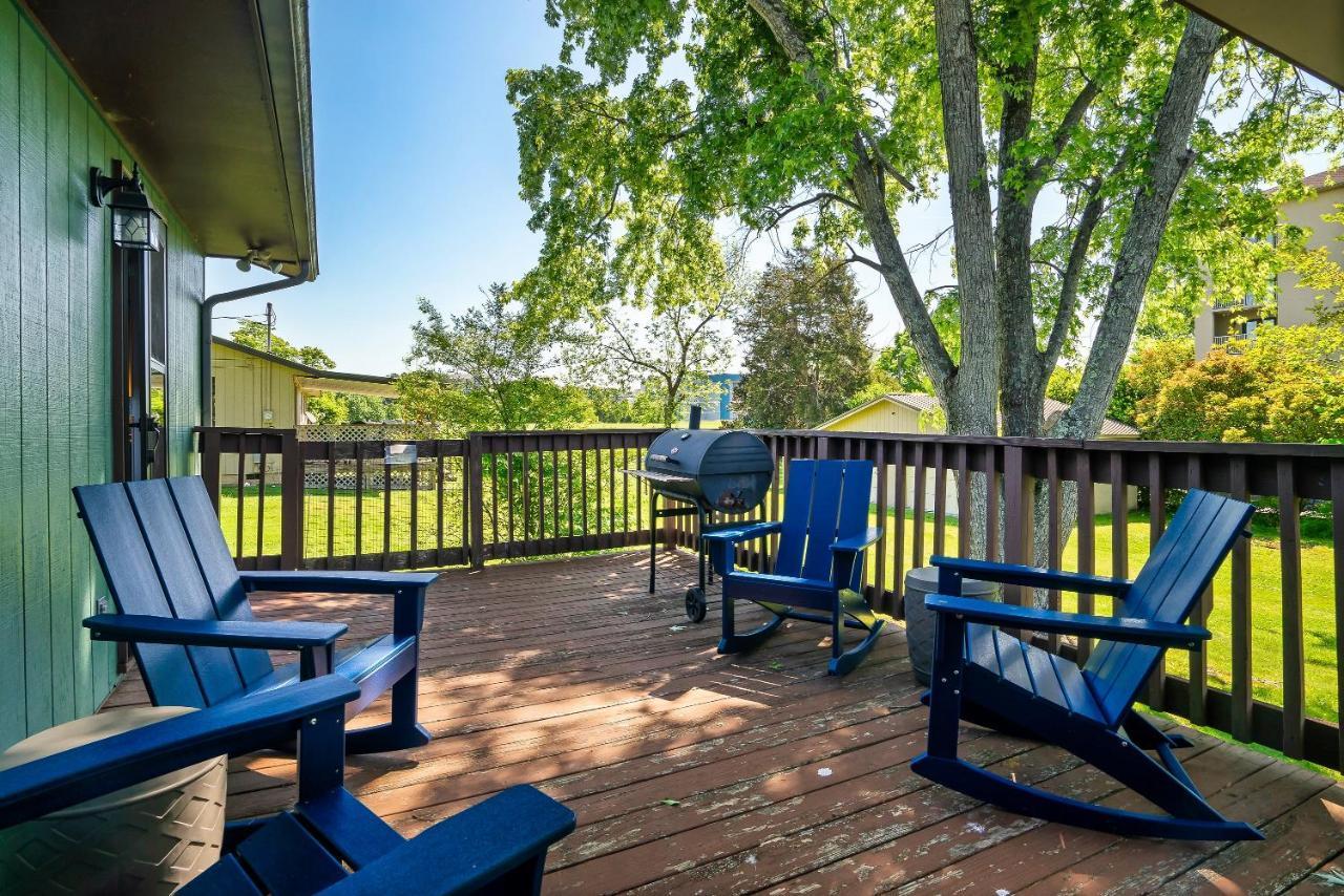 Modern Pigeon Forge Gem Near Dollywood, Gatlinburg & Smokies - 2 Mins To Pkwy & Strip, Hot Tub, Fire Pit, Cable, Hi-Speed Wifi Villa Екстериор снимка