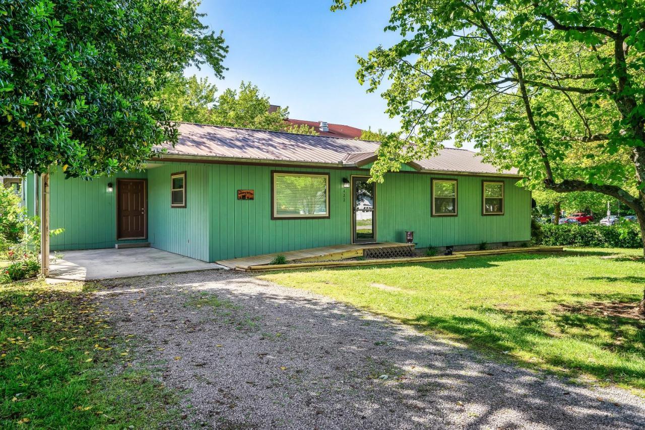 Modern Pigeon Forge Gem Near Dollywood, Gatlinburg & Smokies - 2 Mins To Pkwy & Strip, Hot Tub, Fire Pit, Cable, Hi-Speed Wifi Villa Екстериор снимка