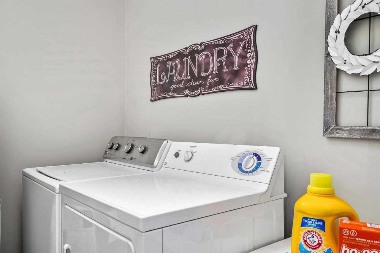 Modern Pigeon Forge Gem Near Dollywood, Gatlinburg & Smokies - 2 Mins To Pkwy & Strip, Hot Tub, Fire Pit, Cable, Hi-Speed Wifi Villa Екстериор снимка